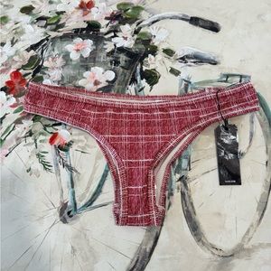 FINAL SALE✨

TAVIK moderate coverage swimming bottom 🌼